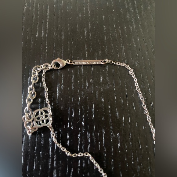 Kendra Scott Silver Elisa Pendant Necklace - Picture 3 of 4